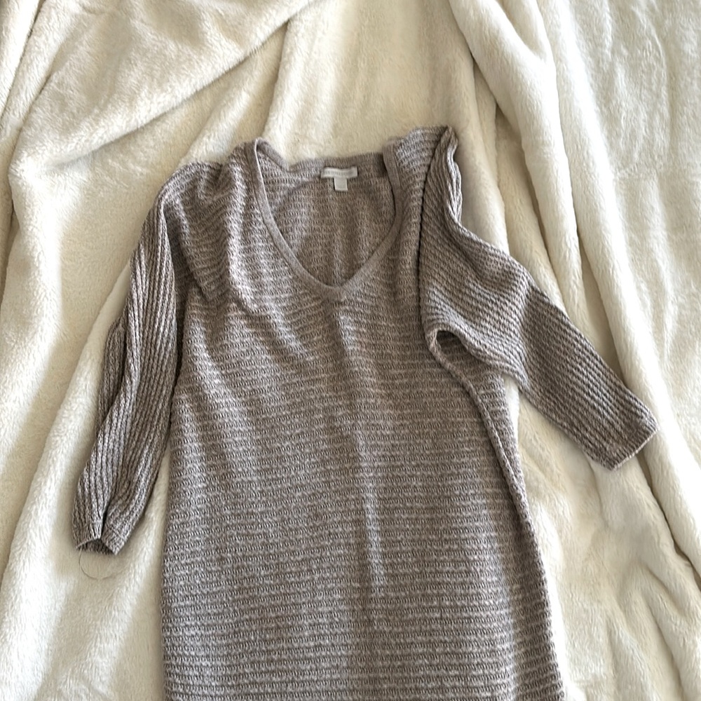 Ny&c sweater lg but fits like a medium